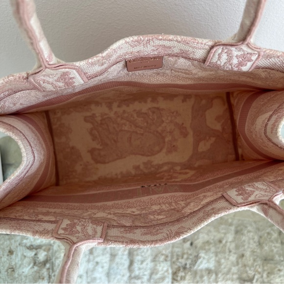 DIOR Ecru and Pink Toile de Jouy Medium Book Tote Bag / DIOR Book Tote Bag - Picture 9 of 15